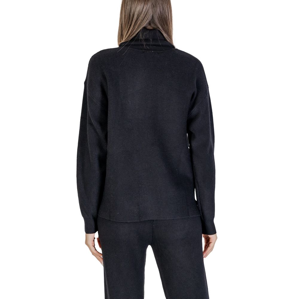 Cleré Black Viscose Turtleneck