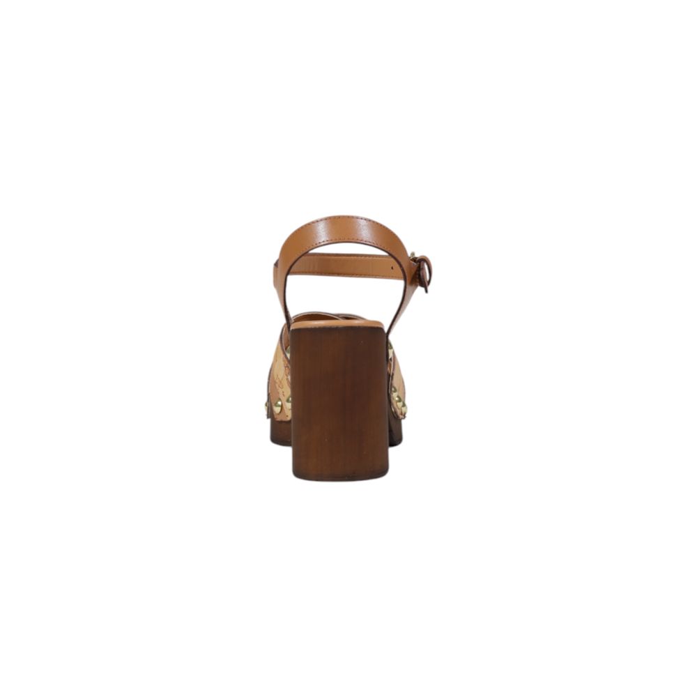 Alviero Martini Prima Classe Beige Leather Sandal