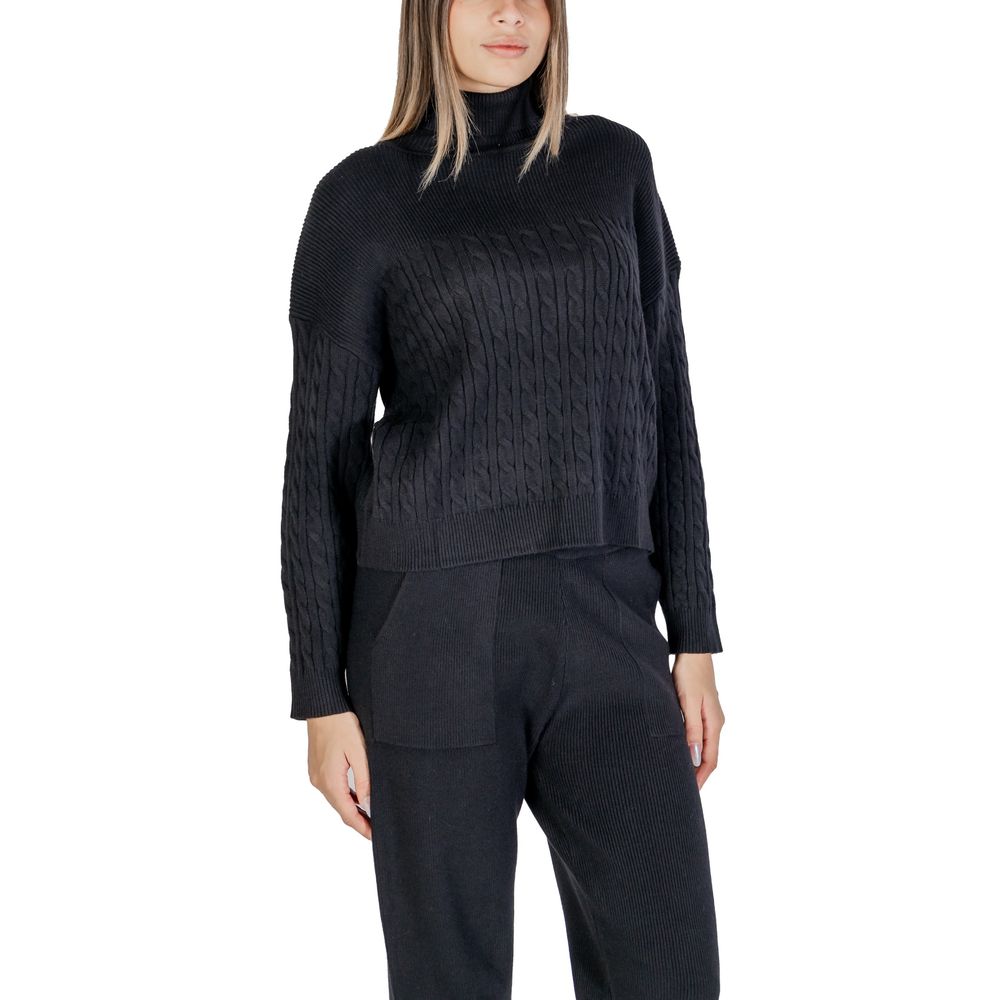 Cleré Black Viscose Turtleneck
